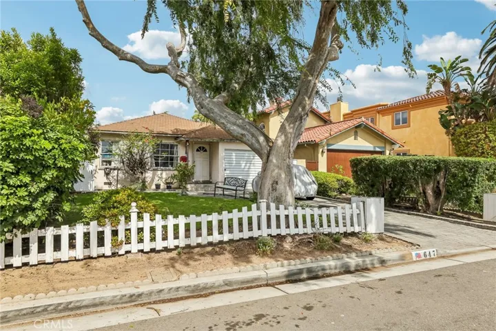 647 S Irena Avenue, Redondo Beach, California 90277