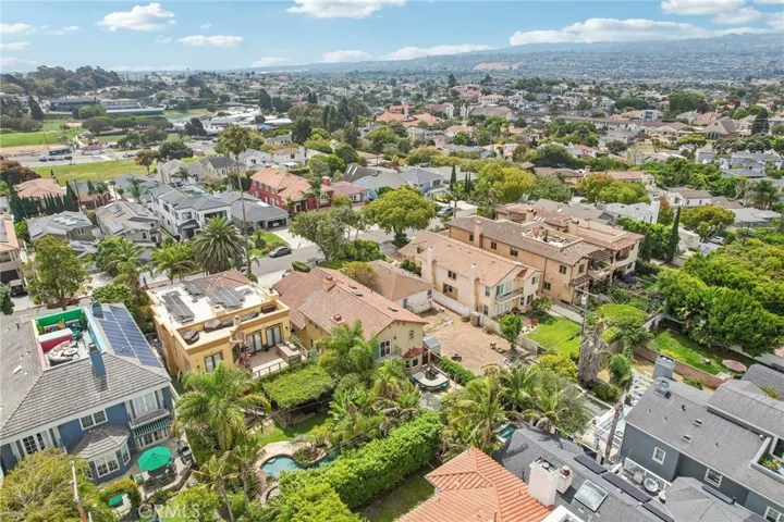 647 S Irena Avenue, Redondo Beach, California 90277