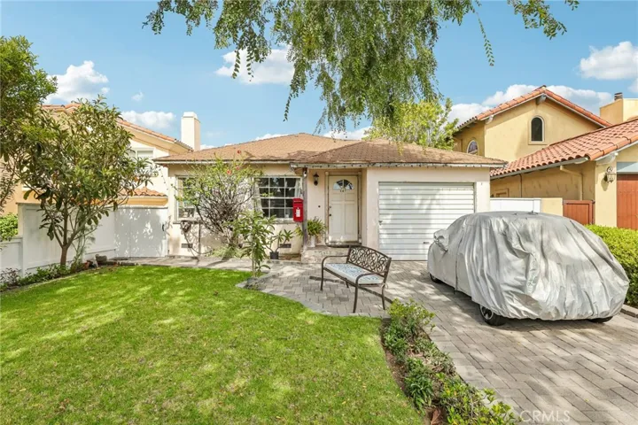 647 S Irena Avenue, Redondo Beach, California 90277