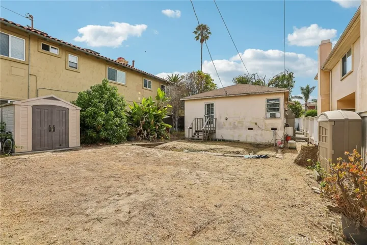 647 S Irena Avenue, Redondo Beach, California 90277