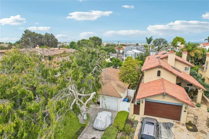 647 S Irena Avenue, Redondo Beach, California 90277