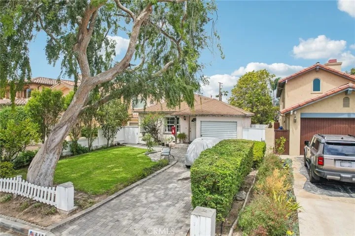 647 S Irena Avenue, Redondo Beach, California 90277