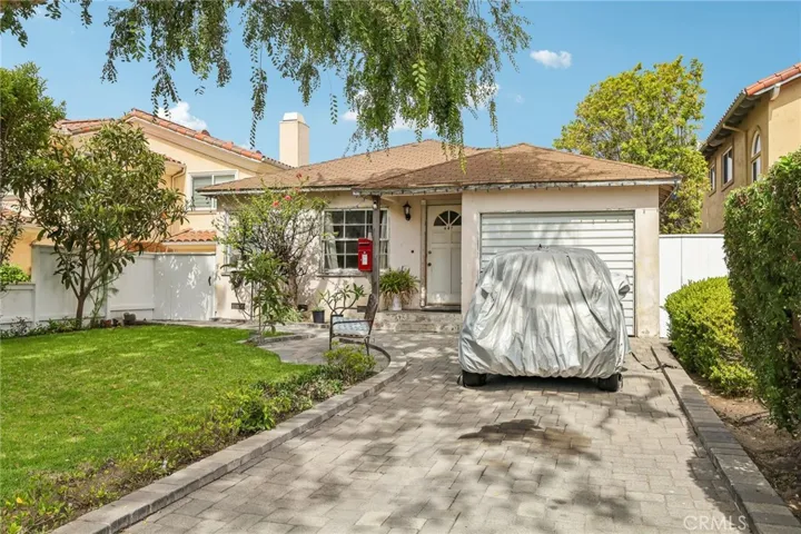 647 S Irena Avenue, Redondo Beach, California 90277