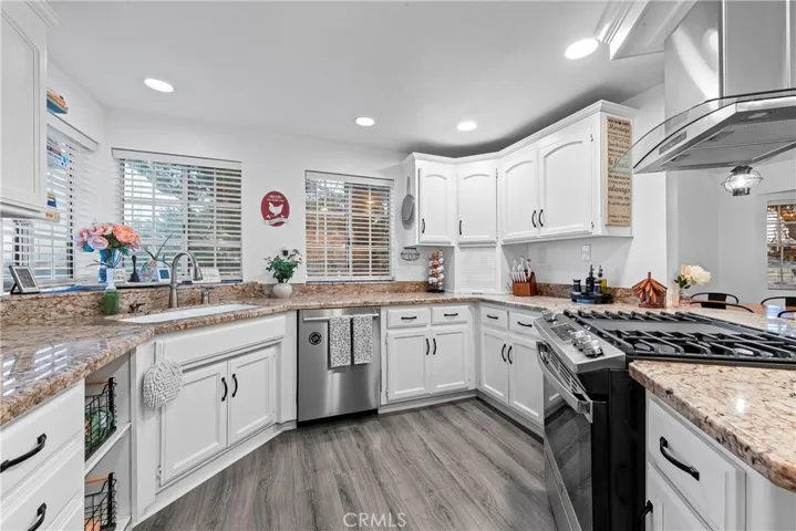 7601 Dogwood Avenue, Rosamond, California 93560
