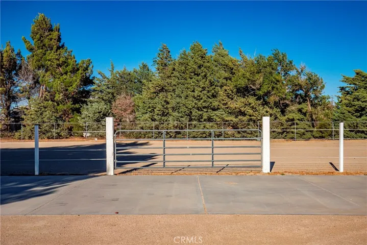7601 Dogwood Avenue, Rosamond, California 93560