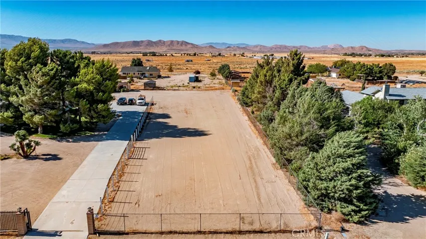 7601 Dogwood Avenue, Rosamond, California 93560