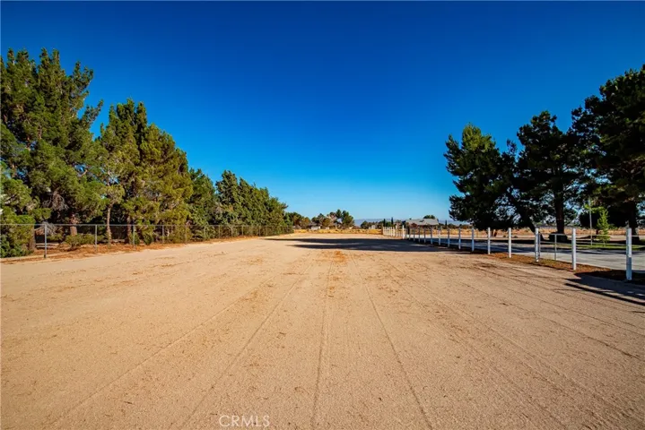 7601 Dogwood Avenue, Rosamond, California 93560
