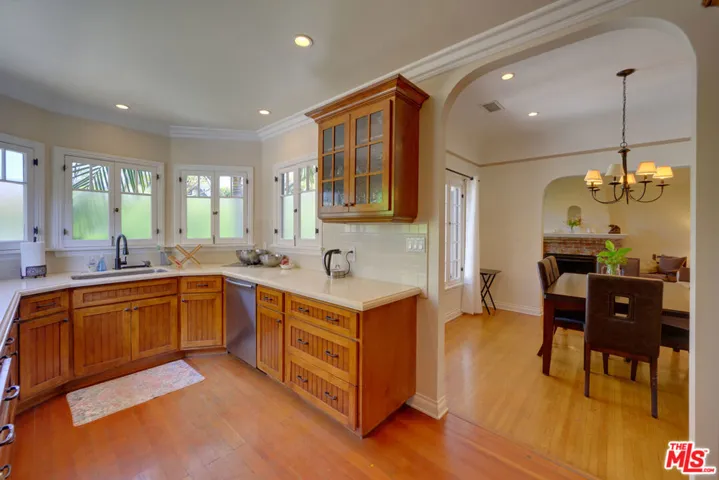8704 Ashcroft Avenue, West Hollywood, California 90048