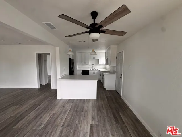 3020 Magnolia Avenue, Long Beach, California 90806