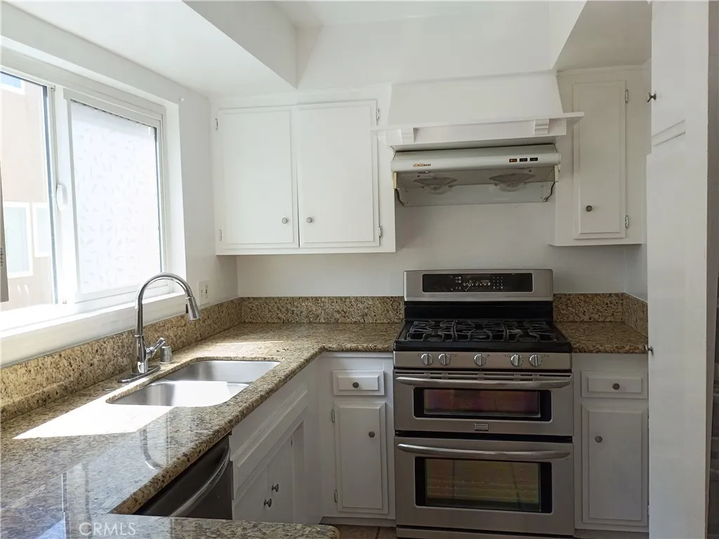 2473 Loma Vista, Pasadena, California 91104 — photo 4
