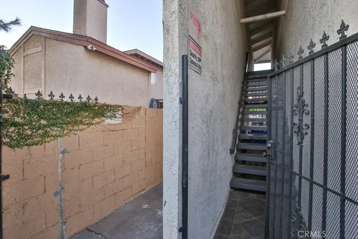 2803 W 17th, Santa Ana, California 92706