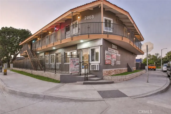 2803 W 17th, Santa Ana, California 92706