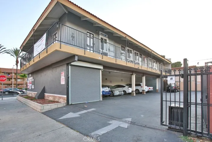 2803 W 17th, Santa Ana, California 92706