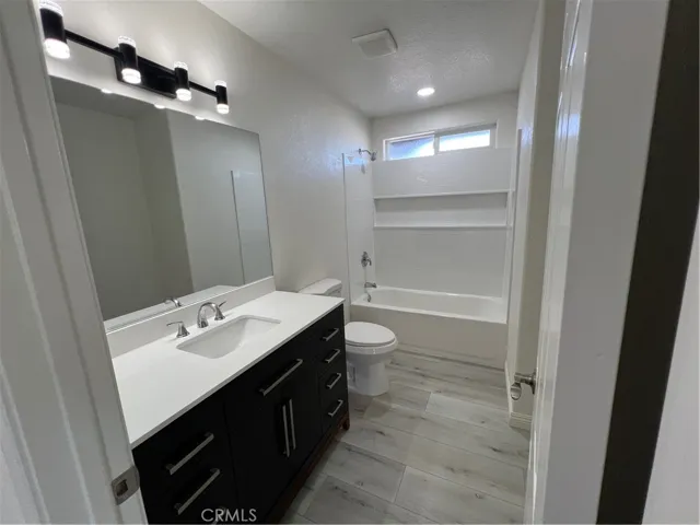 12911 Corton St, Phelan, California 92371