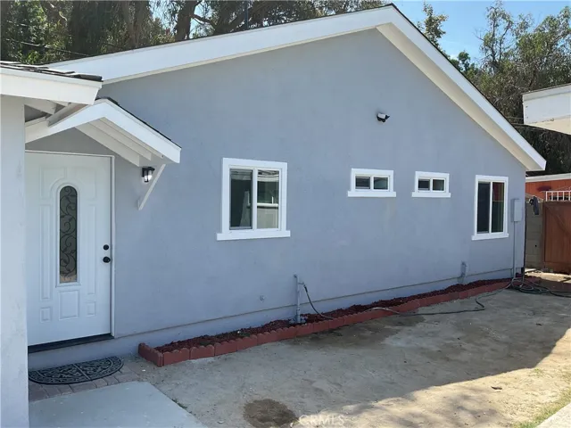 1011 N Jackson Street, Santa Ana, California 92703