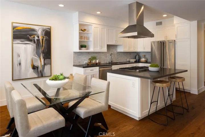111 S De Lacey Avenue 417, Pasadena, California 91105