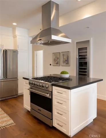 111 S De Lacey Avenue 417, Pasadena, California 91105