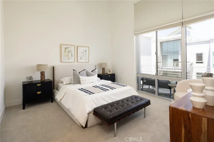 111 S De Lacey Avenue 417, Pasadena, California 91105