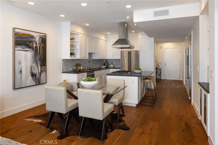 111 S De Lacey Avenue 417, Pasadena, California 91105