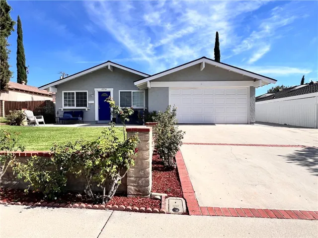 19356 Ranier, Canyon Country, California 91351
