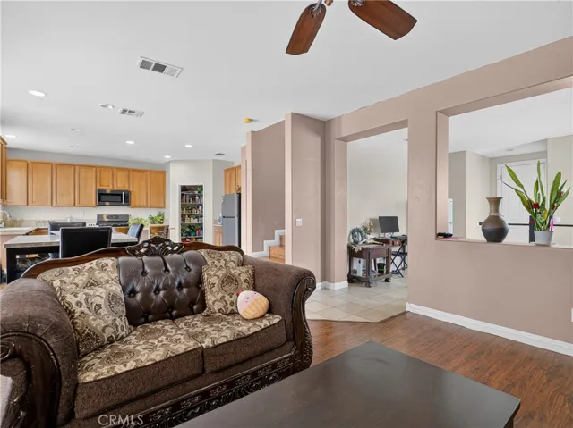 16620 Desert Lily, Victorville, California 92394