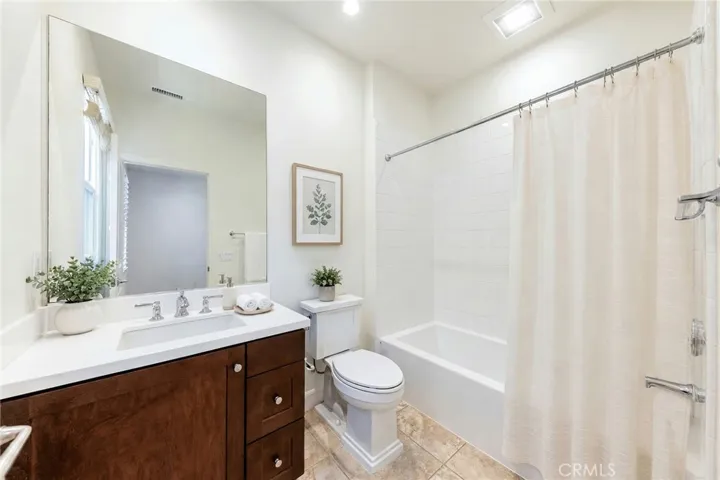 121 Mangrove Banks, Irvine, California 92620