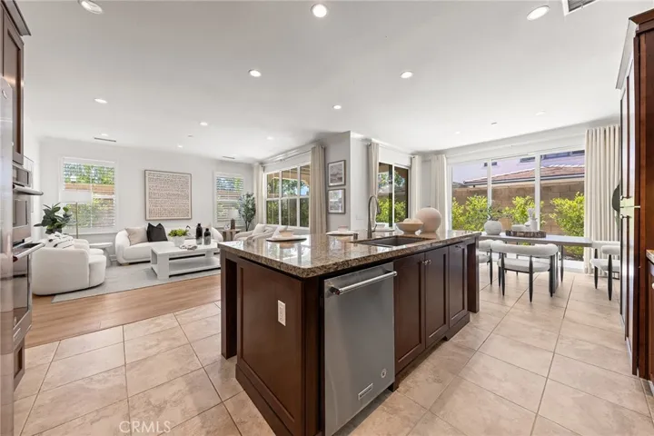 121 Mangrove Banks, Irvine, California 92620