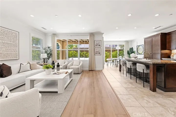 121 Mangrove Banks, Irvine, California 92620