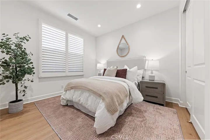 121 Mangrove Banks, Irvine, California 92620