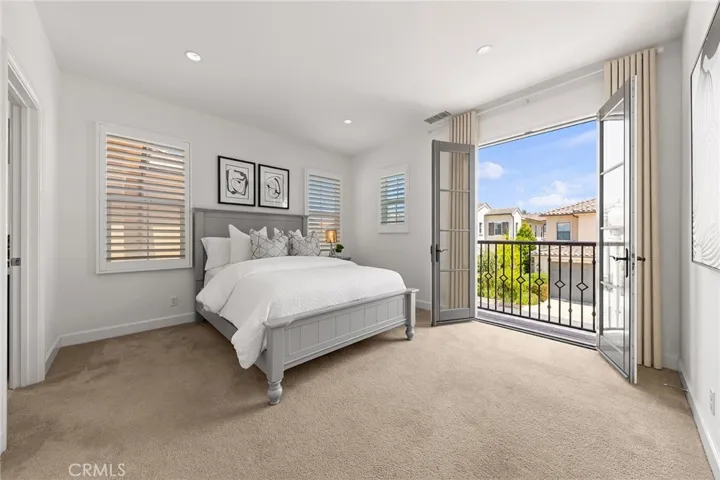 121 Mangrove Banks, Irvine, California 92620
