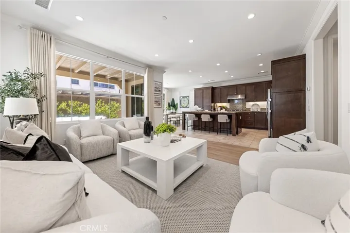 121 Mangrove Banks, Irvine, California 92620