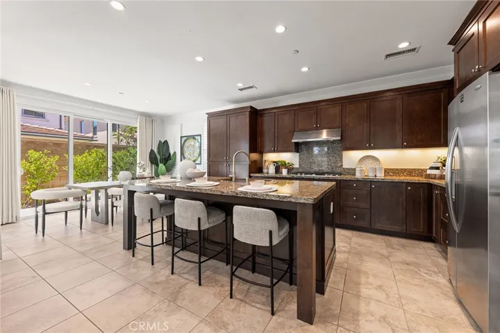 121 Mangrove Banks, Irvine, California 92620