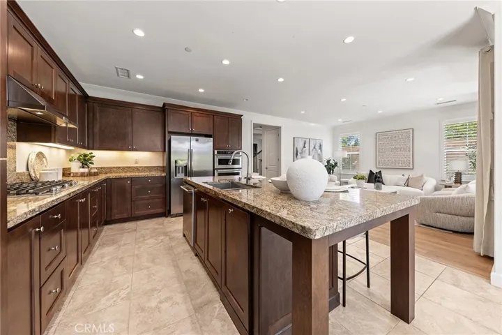 121 Mangrove Banks, Irvine, California 92620