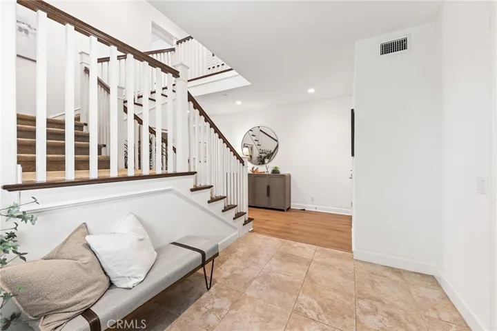 121 Mangrove Banks, Irvine, California 92620