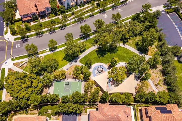 121 Mangrove Banks, Irvine, California 92620