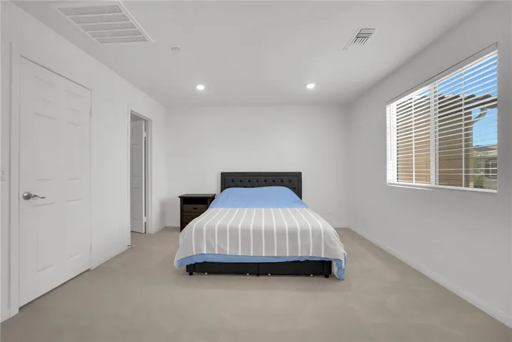 3909 E Carmel Privado, Ontario, California 91761