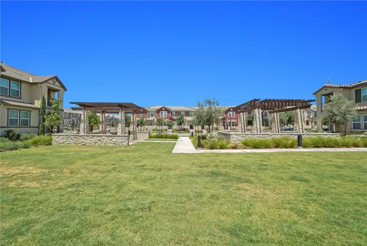 3909 E Carmel Privado, Ontario, California 91761