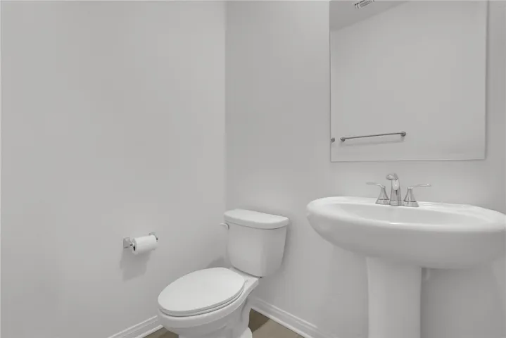 3909 E Carmel Privado, Ontario, California 91761