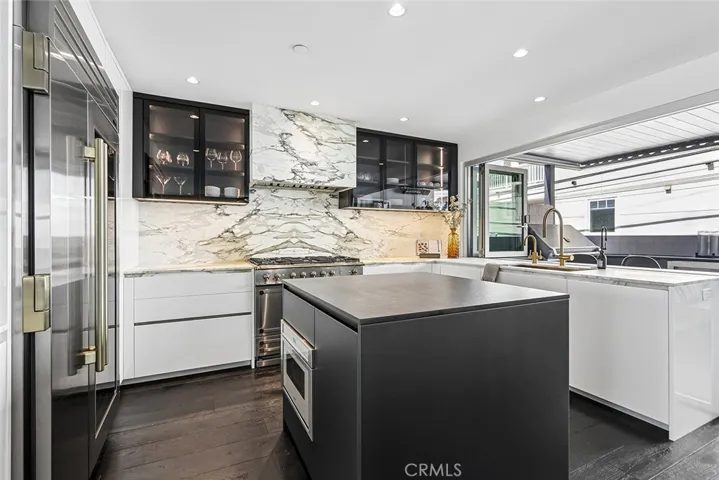 2417 Crest, Manhattan Beach, California 90266