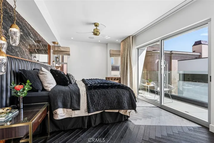 2417 Crest, Manhattan Beach, California 90266