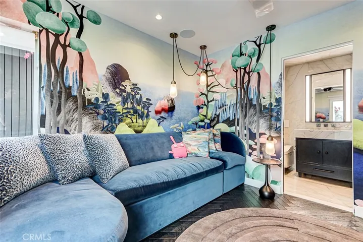 2417 Crest, Manhattan Beach, California 90266