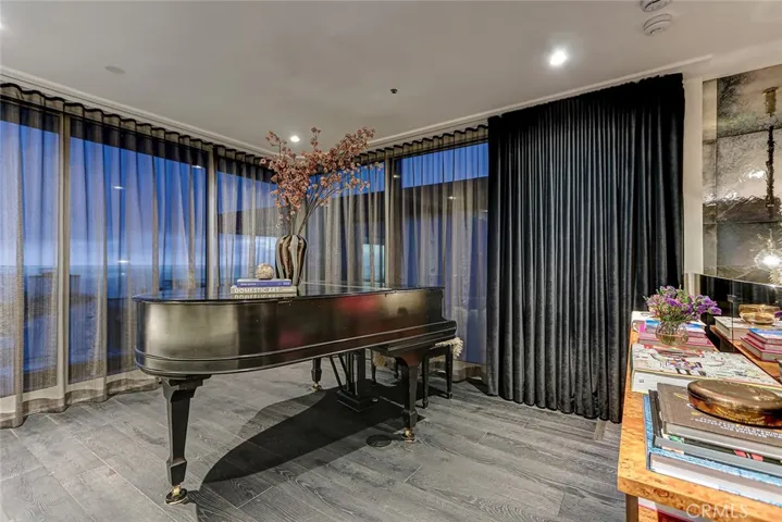2417 Crest, Manhattan Beach, California 90266