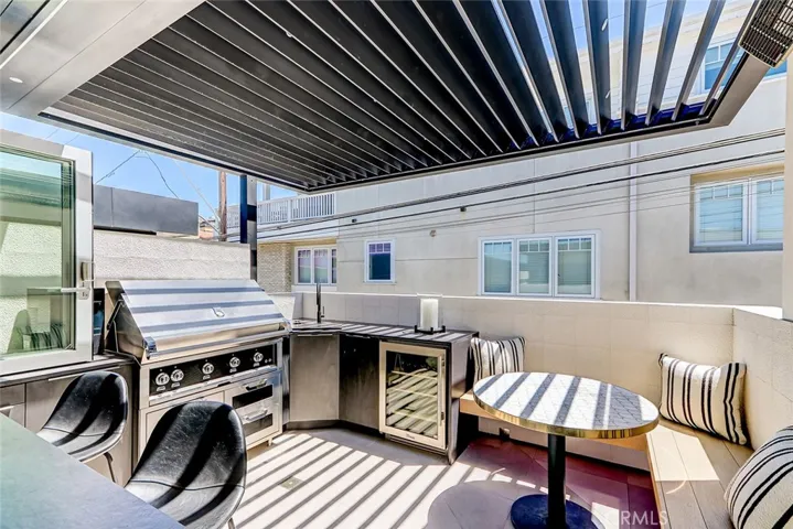 2417 Crest, Manhattan Beach, California 90266