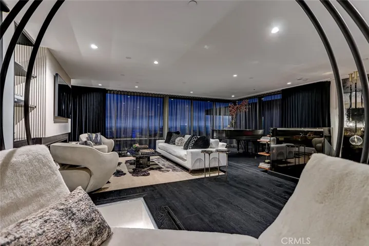 2417 Crest, Manhattan Beach, California 90266