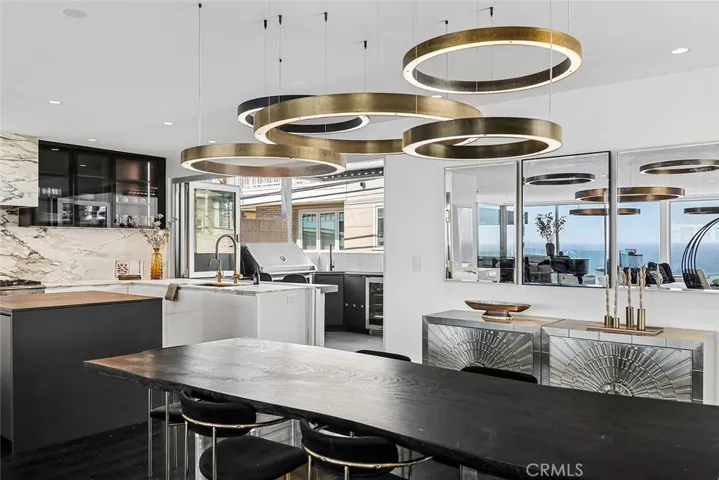 2417 Crest, Manhattan Beach, California 90266