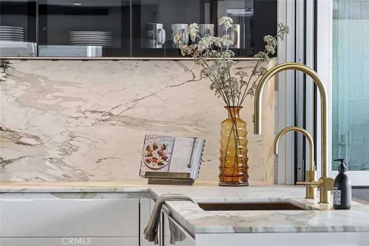 2417 Crest, Manhattan Beach, California 90266