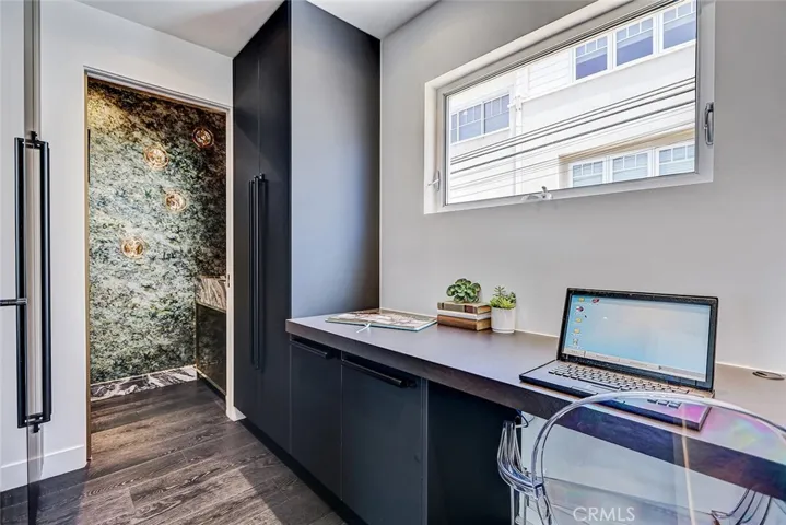 2417 Crest, Manhattan Beach, California 90266