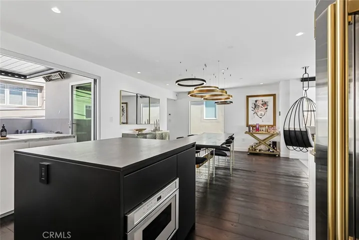 2417 Crest, Manhattan Beach, California 90266