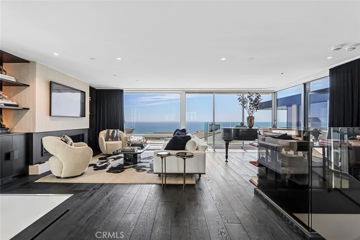 2417 Crest, Manhattan Beach, California 90266