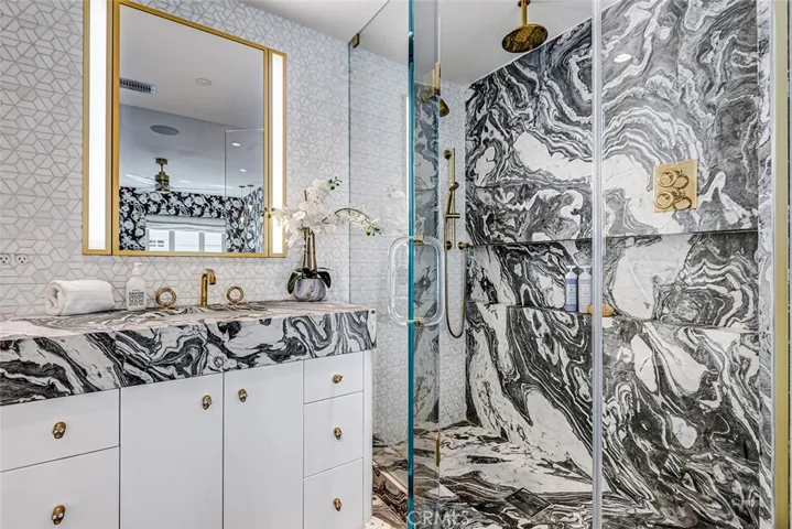 2417 Crest, Manhattan Beach, California 90266